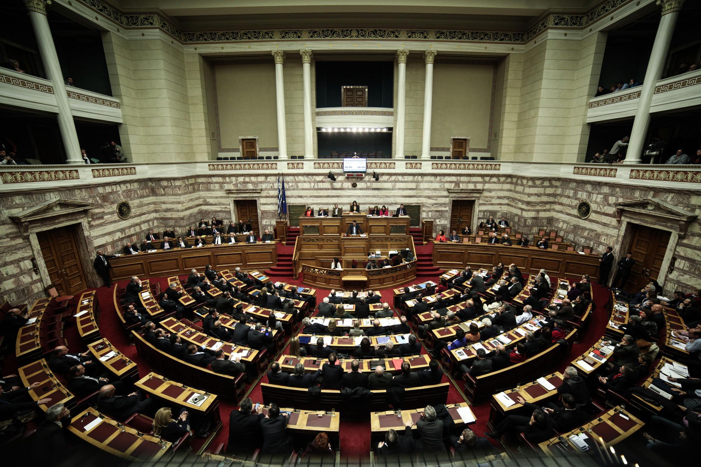 Συζήτηση στη Βουλή για τη δανειακή σύμβαση με πρωτοβουλία του Αλέξη Τσίπρα