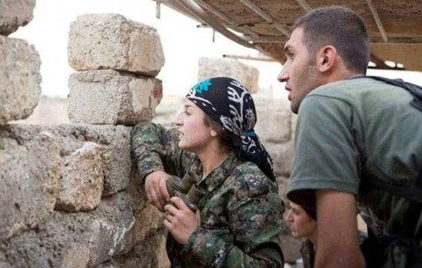 Οι Κούρδοι μαχητές απώθησαν τους τζιχαντιστές από το Κομπάνι