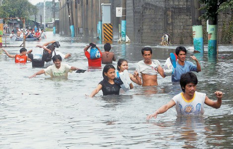 Συναγερμός στις Φιλιππίνες εξαιτίας πλημμυρών