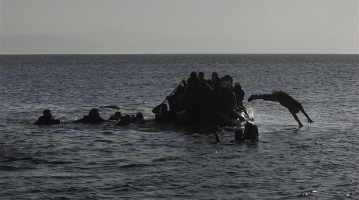 Αγνοούνται είκοσι πρόσφυγες νότια της Λαμπεντούζα