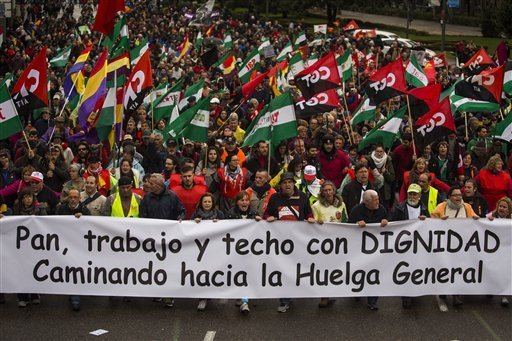 Μαδρίτη: Μεγάλη πορεία ενάντια στην λιτότητα- “Ψωμί, δουλειά, στέγη και αξιοπρέπεια”