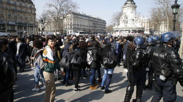 Διαδηλώσεις στη Γαλλία ενάντια στην νέα εργατική νομοθεσία