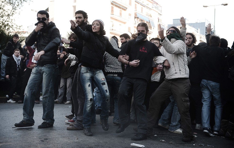 Οι Δεκέμβρηδες έρχονται από το Μέλλον-Κάλεσμα εφτά οργανώσεων σε πορεία στη Θεσσαλονίκη