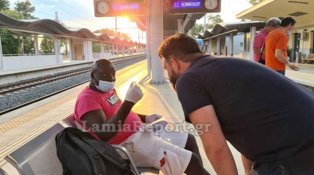 Λαμία: Πέταξαν έξω από το τρένο πρόσφυγα γιατί νόμιζαν ότι είχε κορονοϊό