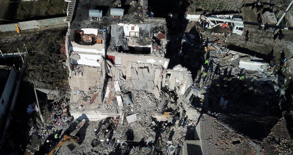 Στους 37 οι νεκροί από τον σεισμό στην Αλβανία, πολλοί αγνοούμενοι, εκατοντάδες τραυματίες