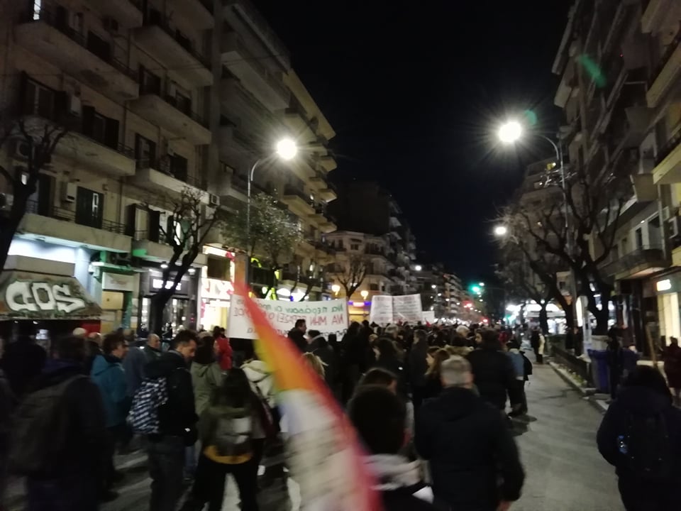 Μεγάλη αντιρατσιστική-αντιπολεμική πορεία στη Θεσσαλονίκη