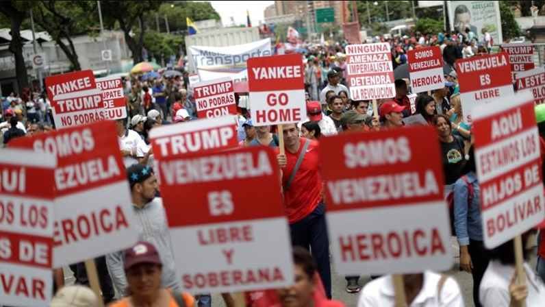 Εβδομήντα ακαδημαϊκοί καταδικάζουν την απόπειρα πραξικοπήματος στη Βενεζουέλα