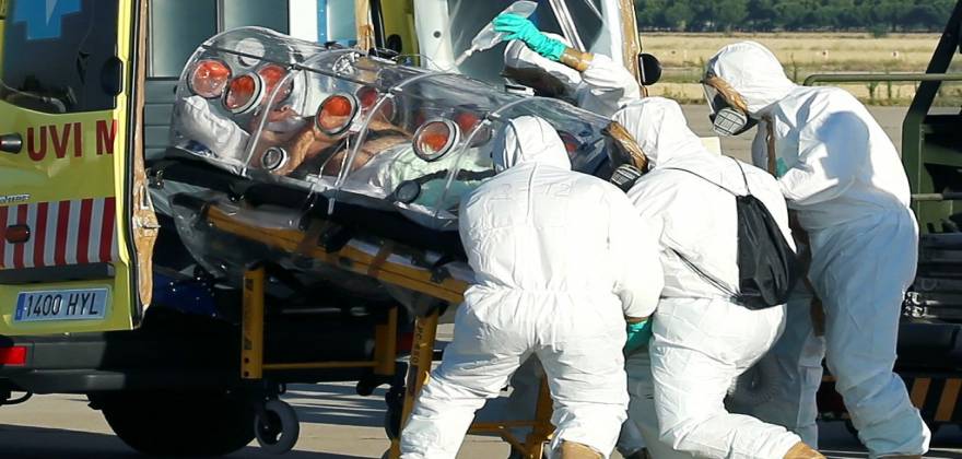 ΠΟΥ: Αυξήθηκαν στους 4.951 οι θάνατοι από τον Έμπολα