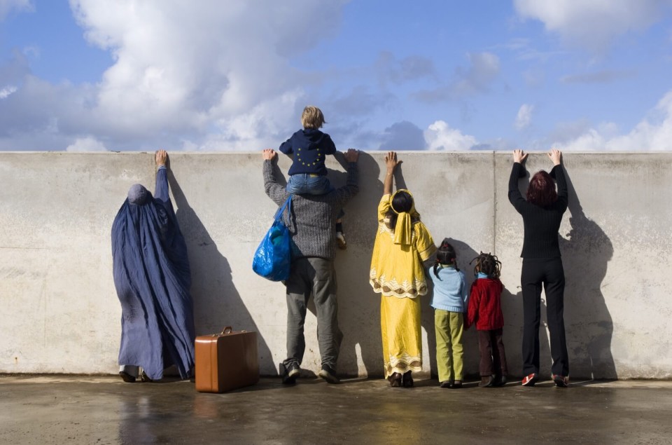 Πρόσφυγες χωρίς άσυλο, κράτη χωρίς φρένα, κοινωνίες χωρίς αυταπάτες