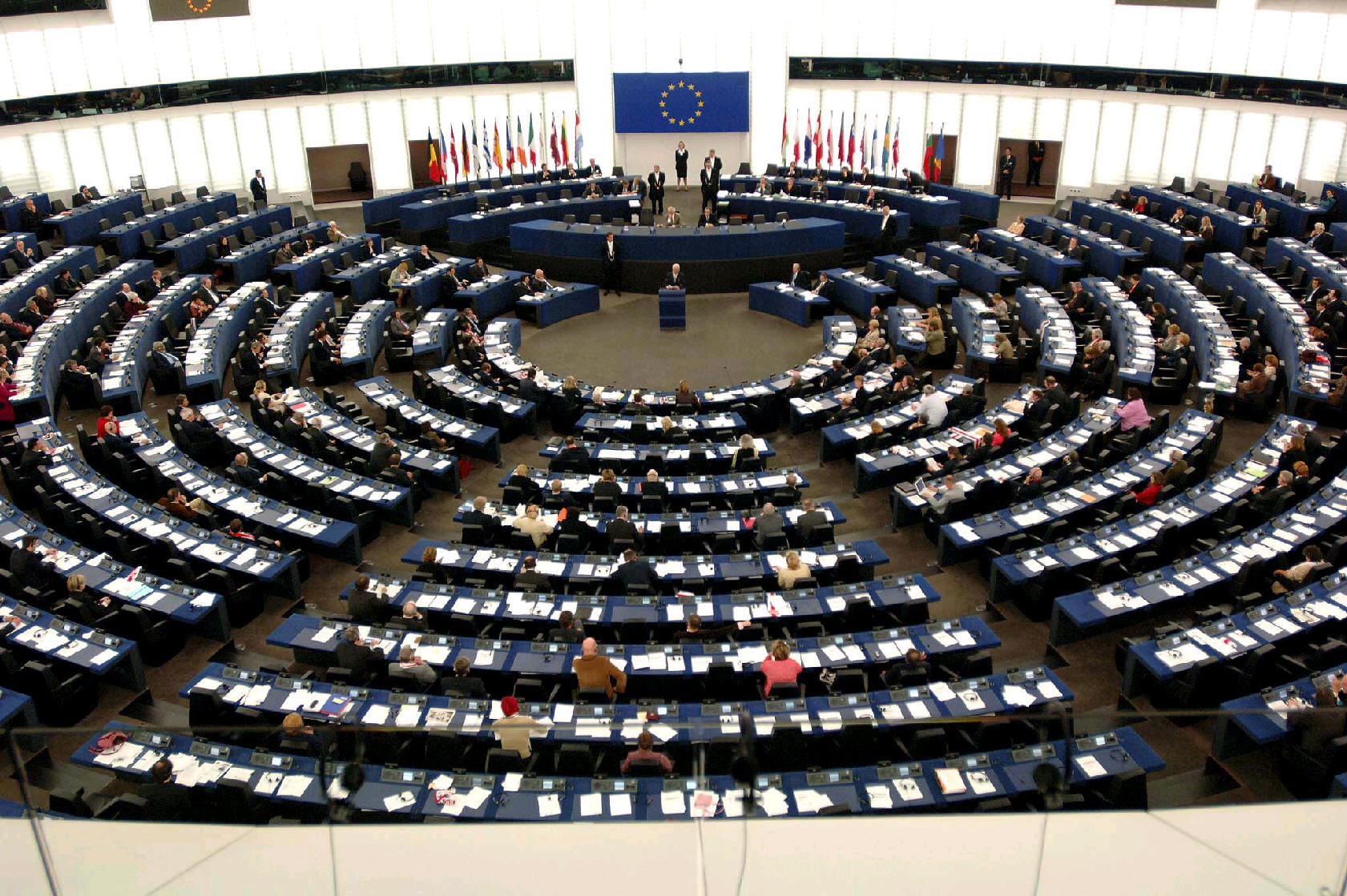 Εμπάργκο όπλων στη Σ. Αραβία ζητάει το Ευρωπαϊκό Κοινοβούλιο