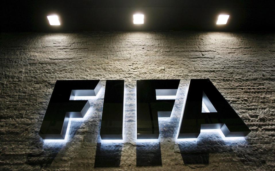 Συνελήφθησαν κορυφαία στελέχη της FIFA για δωροδοκία και ξέπλυμα μαύρου χρήματος
