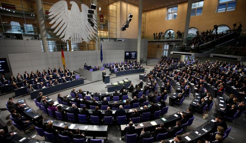 Υπερψηφίστηκε από την Γερμανική Βουλή η συμφωνία – Μέρκελ: Θέλουμε να κρατήσουμε την Ελλάδα στην Ευρωζώνη