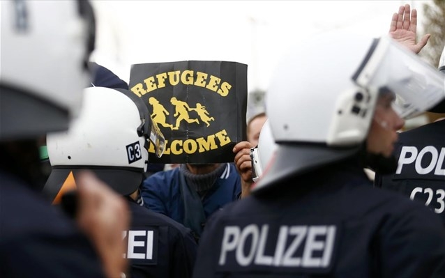 Στουτγκάρδη: Συλλήψεις διαδηλωτών που προσπάθησαν να μπλοκάρουν το συνέδριο του ξενοφοβικού Afd