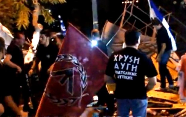 Θεσσαλονίκη: Συλλήψεις και έλεγχος στα γραφεία της Χρυσής Αυγής (βίντεο)