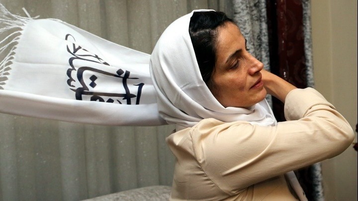 Ιράν: Σε 38 χρόνια κάθειρξη και 148 μαστιγώσεις καταδικάστηκε η δικηγόρος Ν. Σοτουντέχ