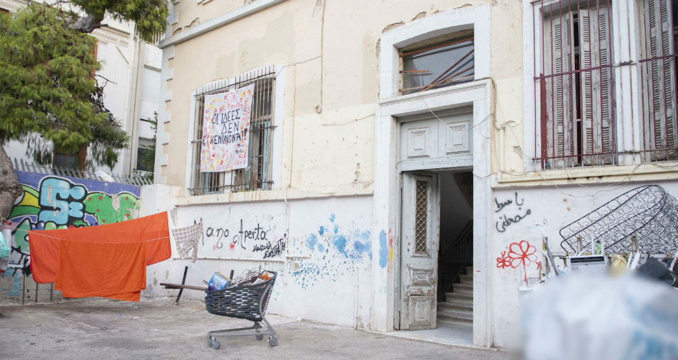 Νέα εκκένωση κατάληψης που διαβιούσαν πρόσφυγες στο κέντρο της Αθήνας