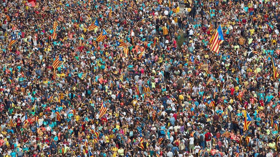Bona nit democràcia! – Σκέψεις για το Καταλανικό