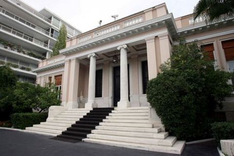 Επέκταση 9 μηνών, συμφωνία για τα μέτρα και το χρέος στο τραπέζι, ζητάει η Αθήνα