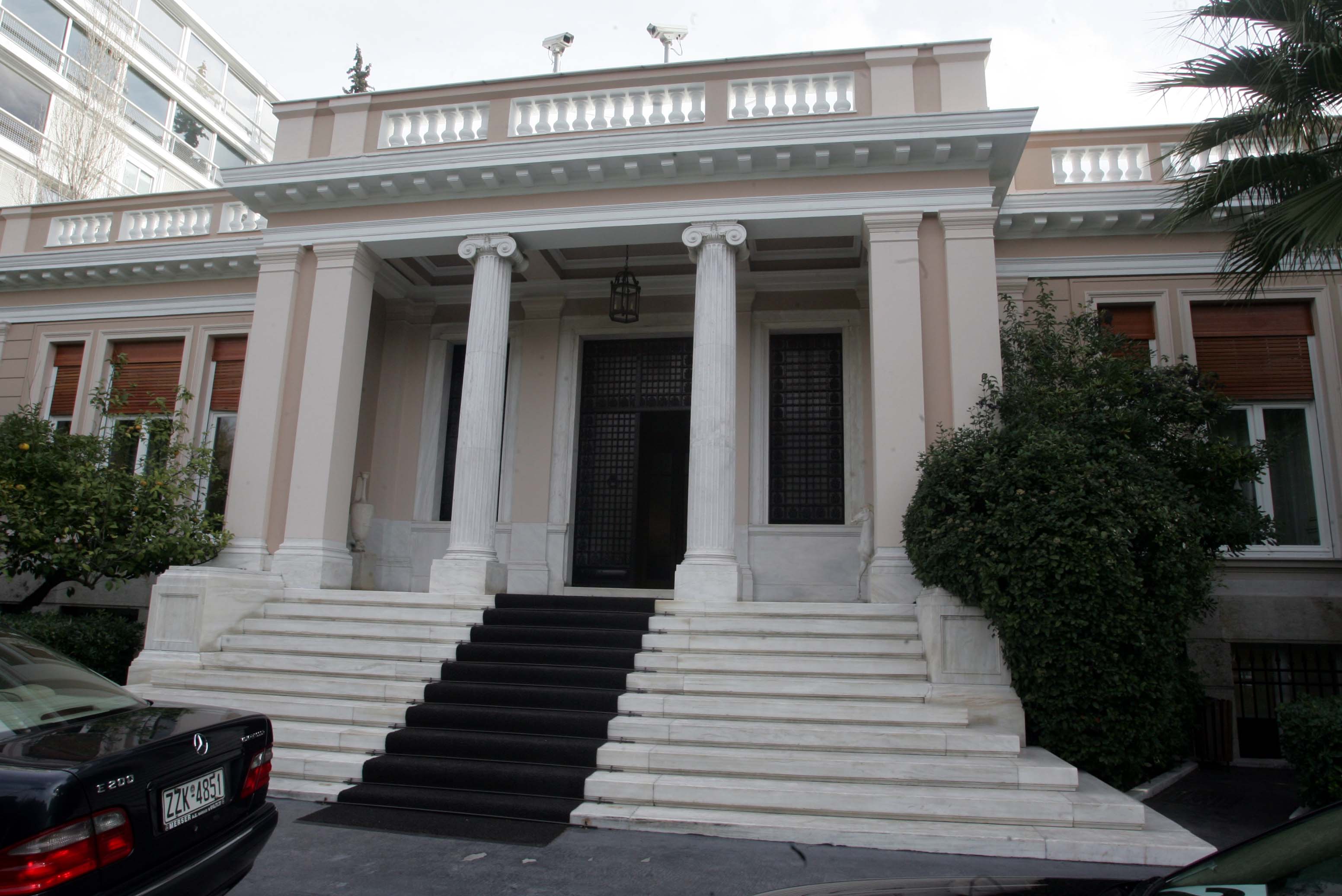 Το Μαξίμου διαψεύδει το δημοσίευμα περί πρότασης Σόιμπλε για 5ετες Grexit