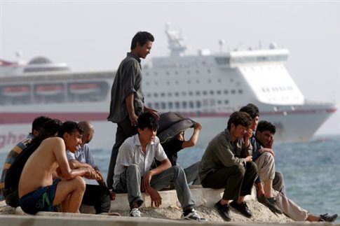 Συνελήφθησαν 32 μετανάστες ενώ περίμεναν σκάφος για Ιταλία