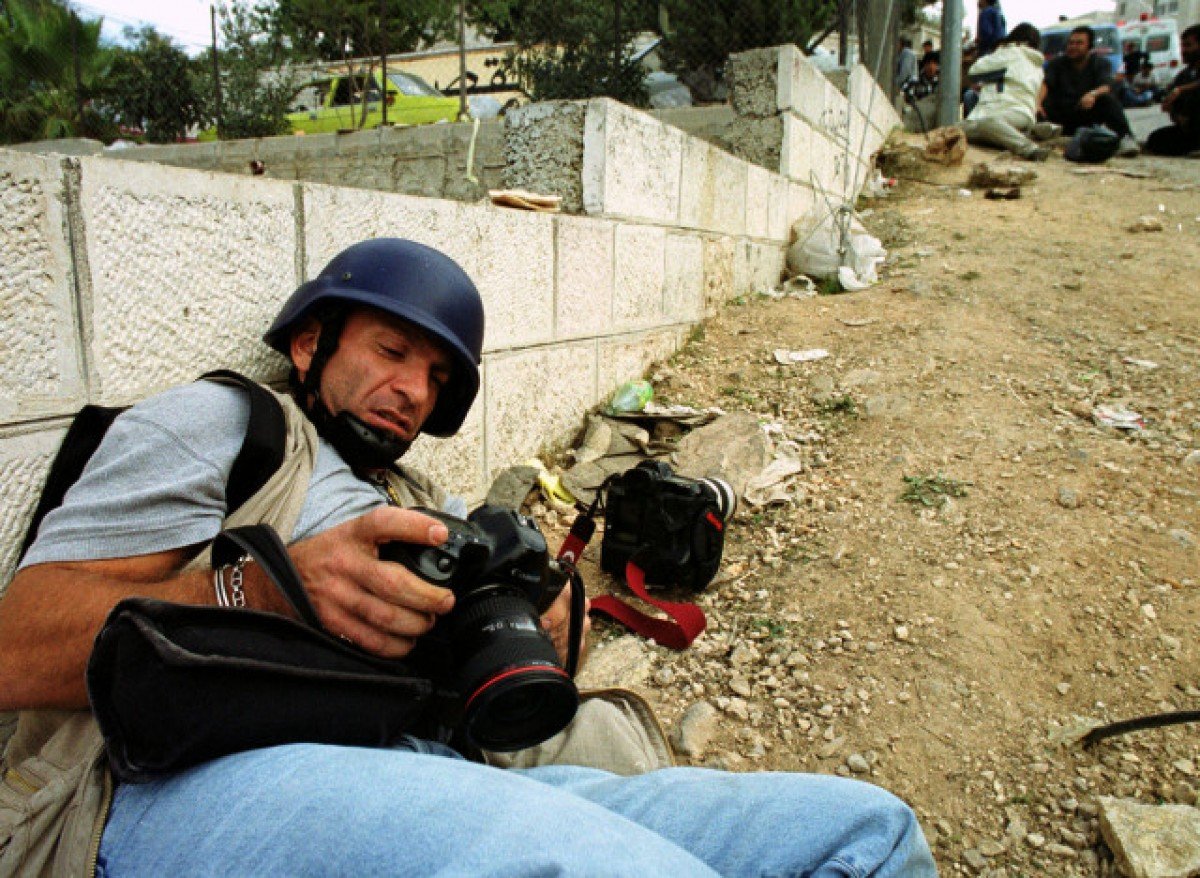 Πέθανε ο πολυβραβευμένος φωτορεπόρτερ Γιάννης Μπεχράκης