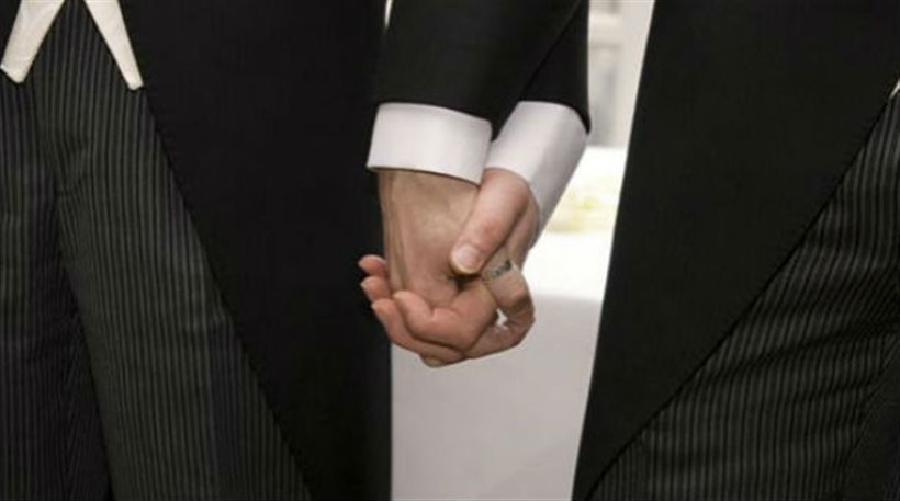 Τροπολογία για ένταξη ομόφυλων ζευγαριών στο σύμφωνο συμβίωσης