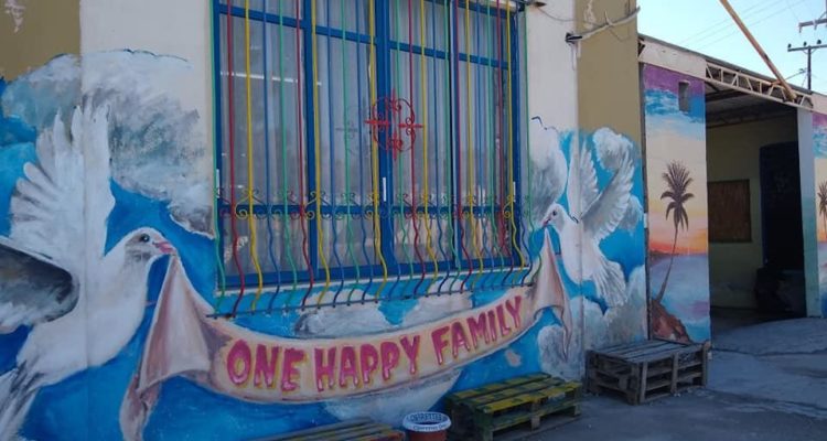 Λέσβος: Παραπέμπονται στον εισαγγελέα επτά άτομα για την επίθεση σε εθελοντές της οργάνωσης One Happy Family