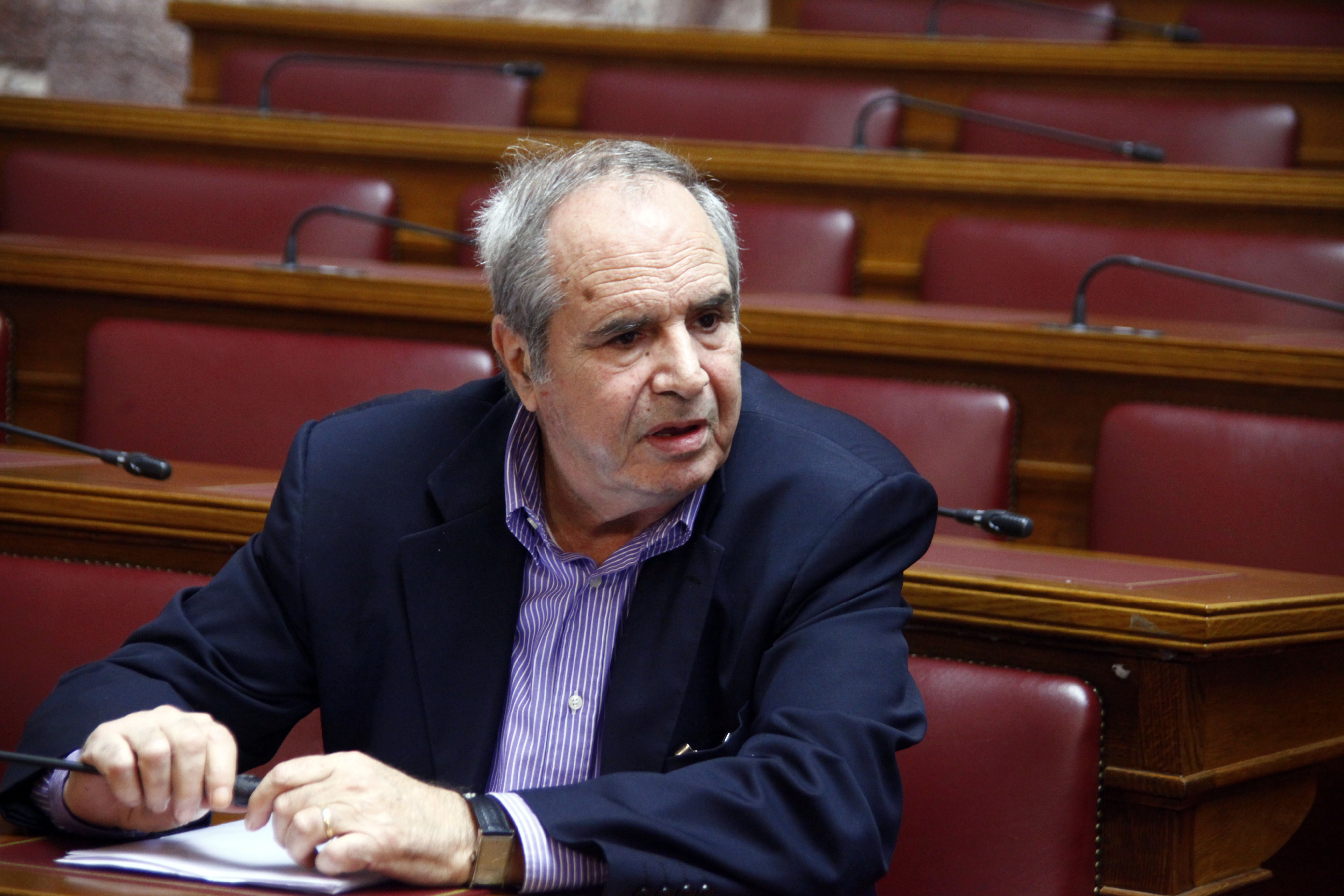 Αποχώρησε ο βουλευτής του ΣΥΡΙΖΑ Σ. Παναγούλης από την Επιτροπή του ν/σ για τις τηλεοπτικές άδειες