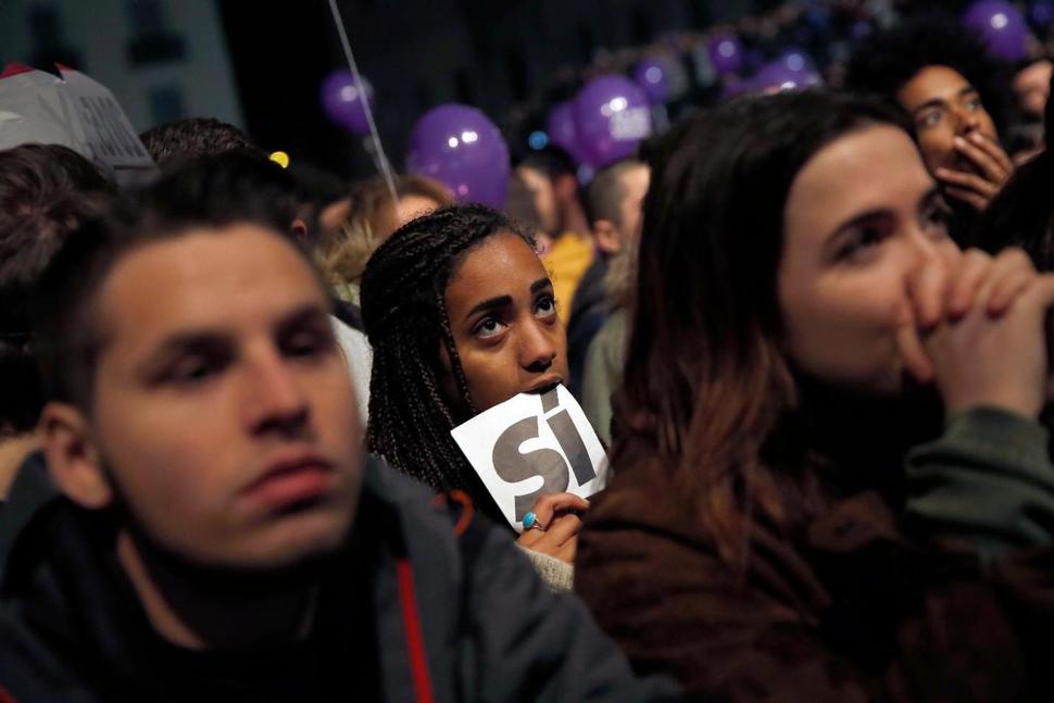 Ισπανικές εκλογές: Τα ίδια και χειρότερα – Ήττα του Podemos, ενισχυμένος ο Ραχόι