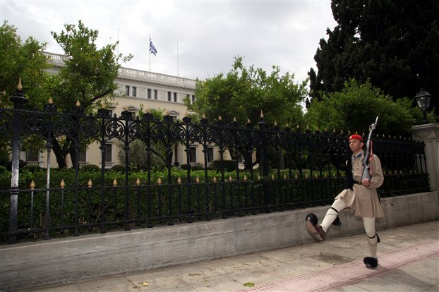 Πρόεδρος της Δημοκρατίας από την Αριστερά; Άσε μας κουκλιτσα μου..