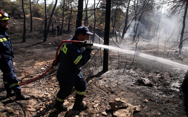 Σε εγρήγορση καλεί η ΚΕΔΕ τους Δήμους της Αττικής για τις πυρκαγιές