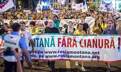 Ρουμανία:Διάλογο με τους διαδηλωτές ενάντια στην εξόρυξη χρυσού