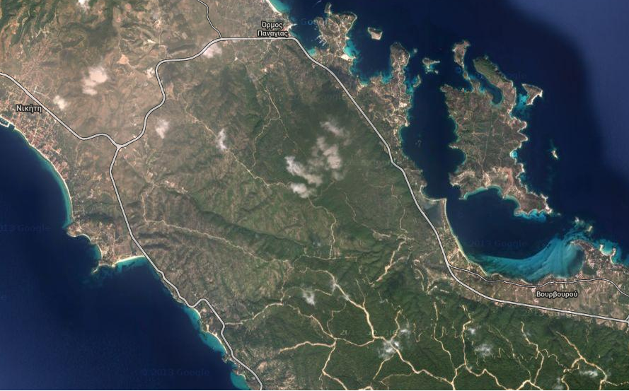 Από τη Χούντα στο Μνημόνιο: Ο Βαρδινογιάννης διεκδικεί  53.000 στρέμματα στη Χαλκιδική