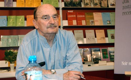 Πέθανε ο συγγραφέας Σλάβομιρ Μρόζεκ