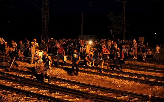 Ουγγαρία: Τριετή ποινή φυλάκισης σε όσους περνούν παράνομα τον φράχτη στα σύνορα με τη Σερβία