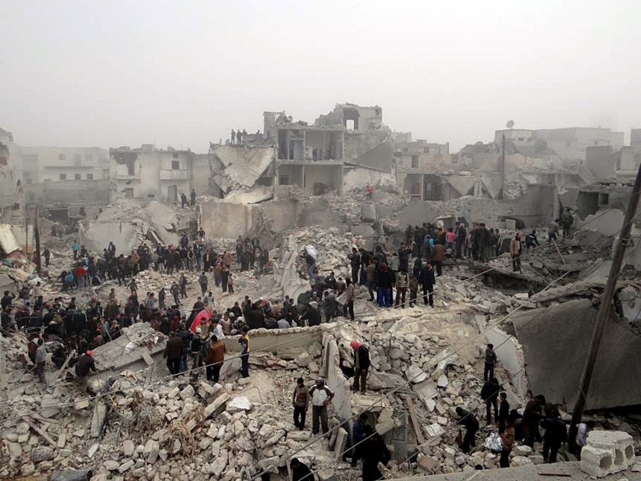 240.000 οι νεκροί στη Συρία τα τέσσερα τελευταία χρόνια