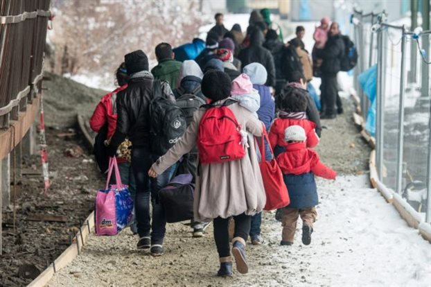 Άμεση άρση του αποκλεισμού προσφύγων από το δημόσιο σύστημα υγείας ζητά η ΑΡΣΙΣ
