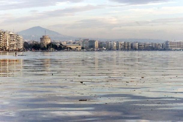Το φυτοπλαγκτόν ύποπτο για την έντονη οσμή αερίου στη Θεσσαλονίκη