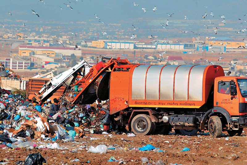 Στις χωματερές το 82% των αστικών αποβλήτων